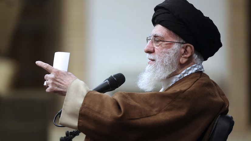 اسان اسرائيلين تي  ڪو به رحم نه ڪنداسين: ايراني سپريم ليڊر آيت الله خامنه اي